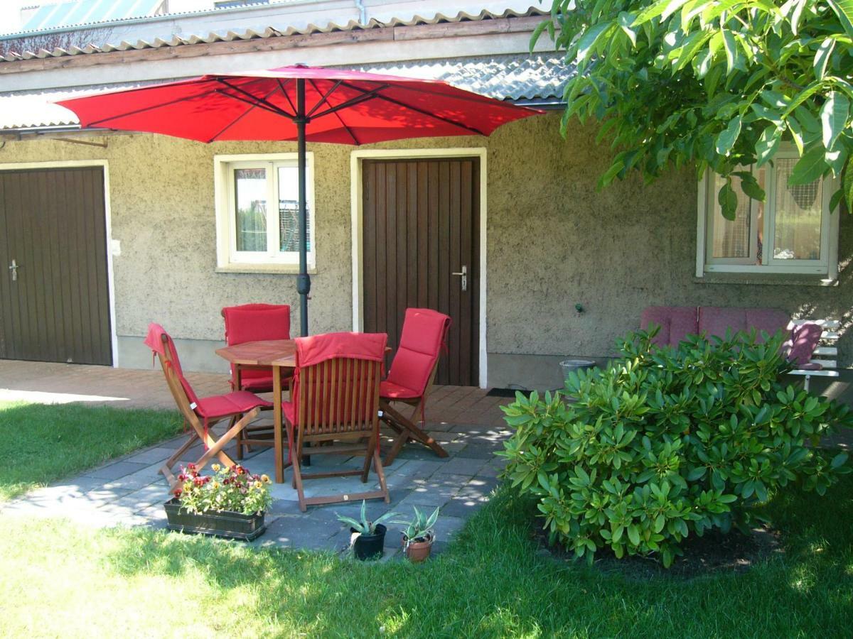 Ferienwohnung Anjadina Щорков Екстериор снимка